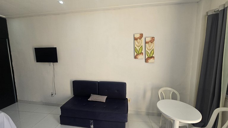 Studio a 200m dos Lagos da Orla com ar/varanda 02