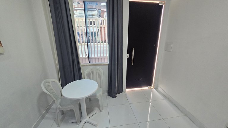 Studio a 200m dos Lagos da Orla com ar/varanda 02