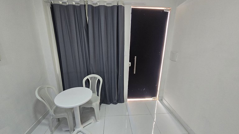 Studio a 200m dos Lagos da Orla com ar/varanda 02