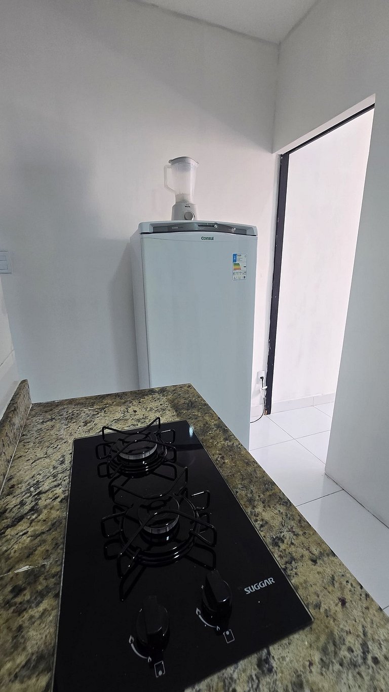 Studio a 200m dos Lagos da Orla com ar/varanda 02