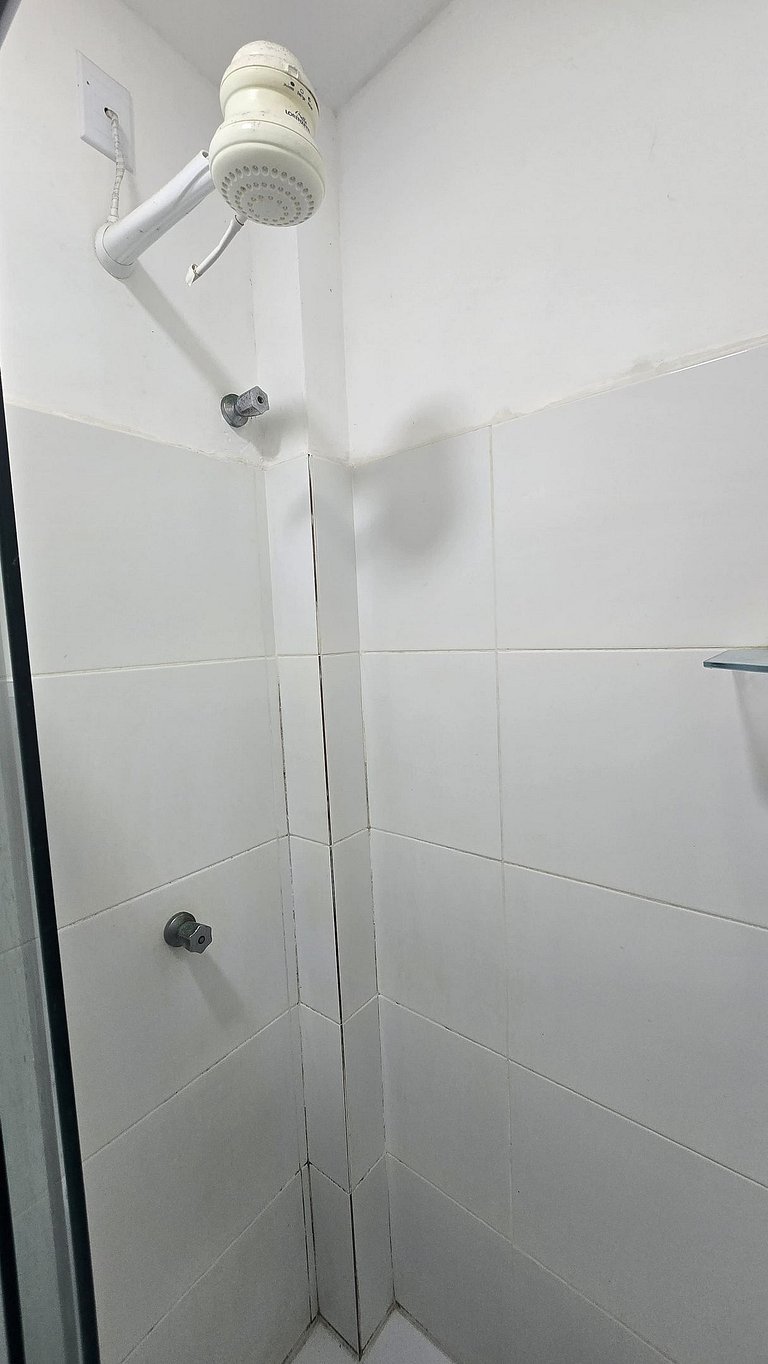 Studio a 200m dos Lagos da Orla com ar/varanda 02