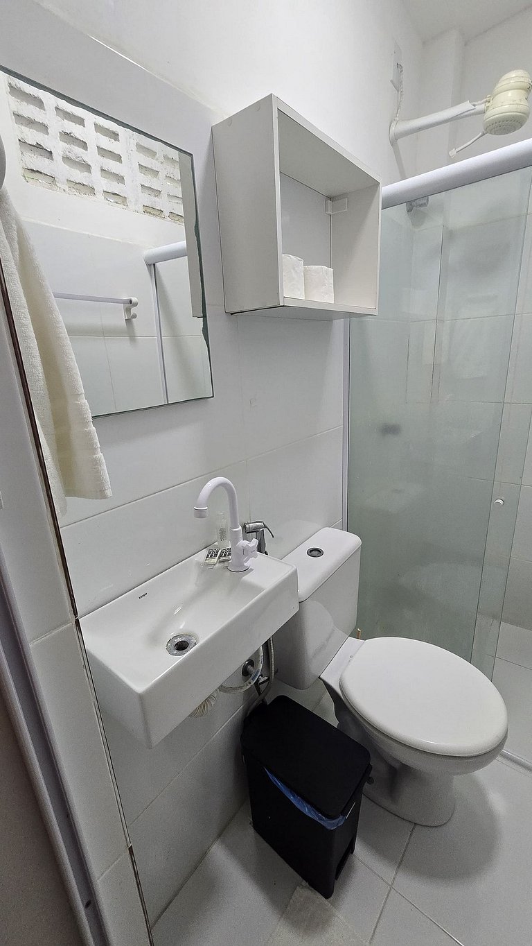 Studio a 200m dos Lagos da Orla com ar/varanda 02