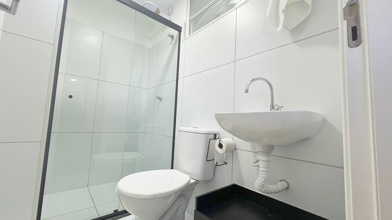 Apto perto do aeroporto c/ piscina e 2 quartos