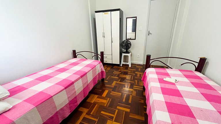 Amplo apê em bairro nobre