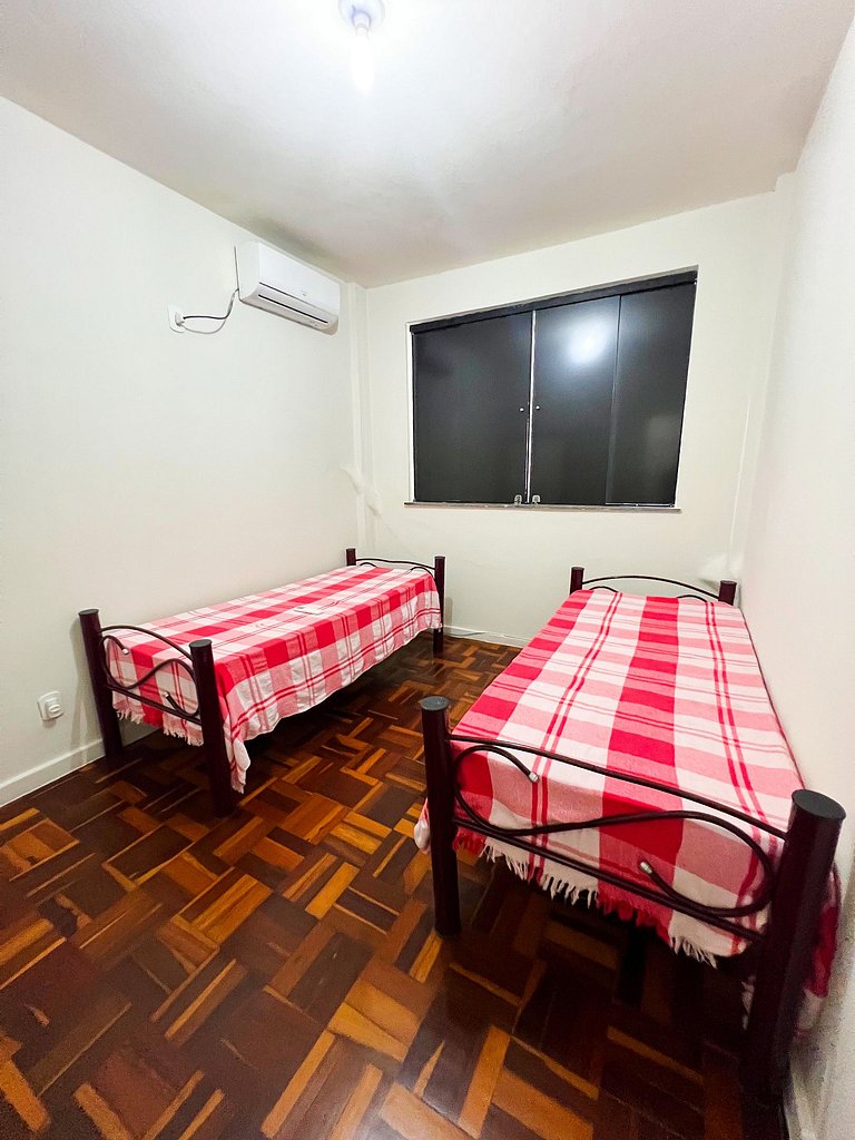 Amplo apê em bairro nobre