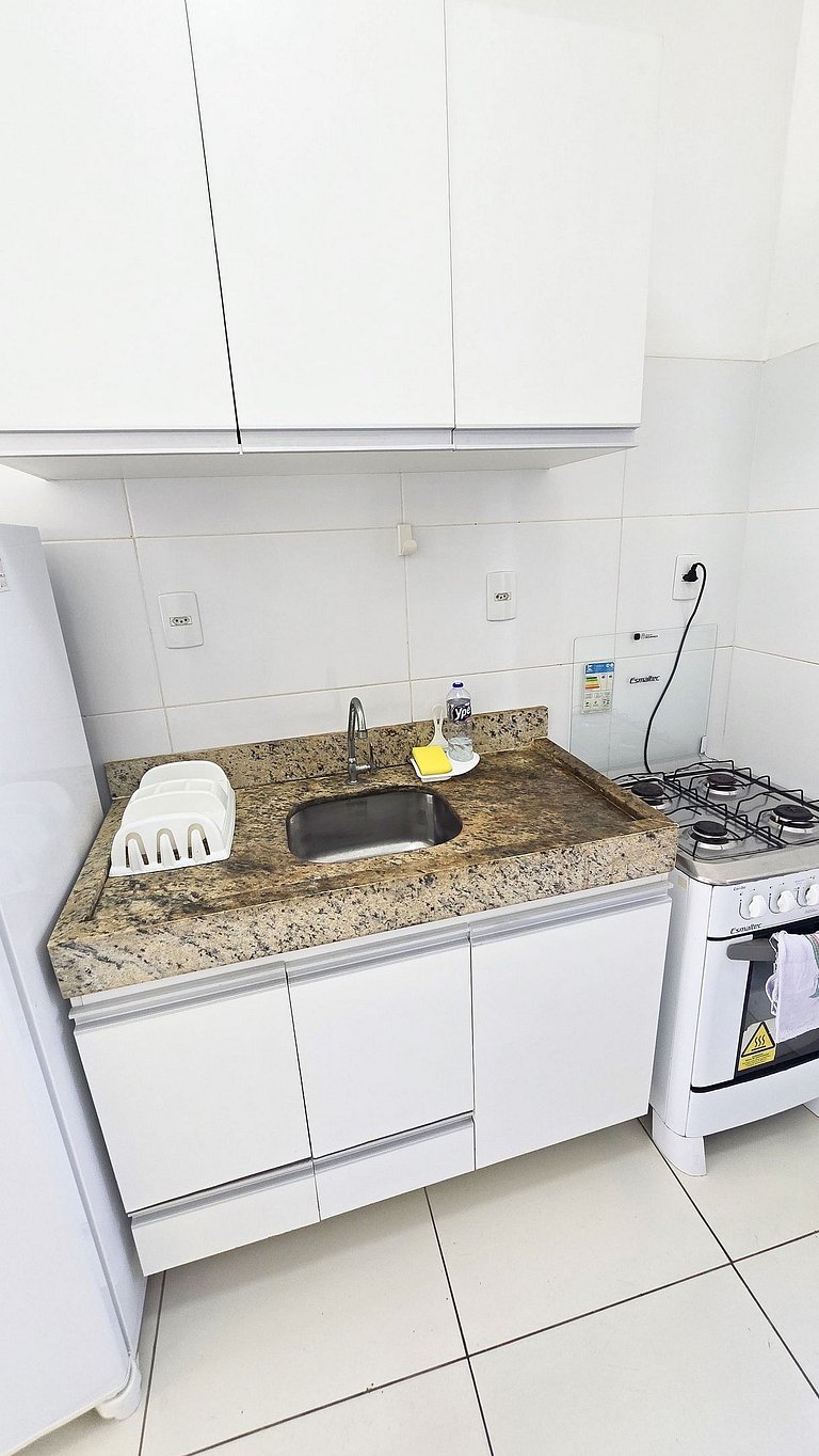 Studio completo a 200 m da Praia de Atalaia com ar