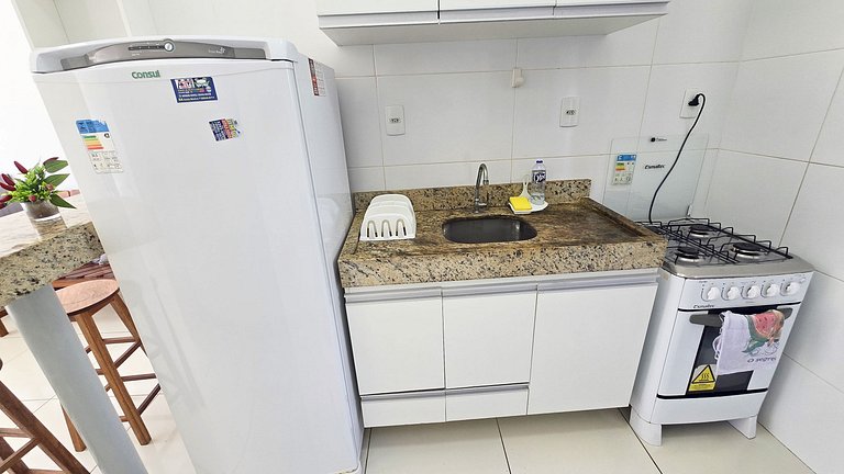 Studio completo a 200 m da Praia de Atalaia com ar