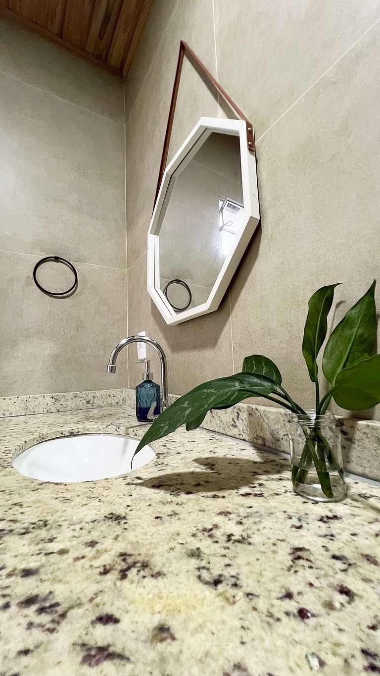 Aconchego a 300m da Orla de Atalaia com Varanda