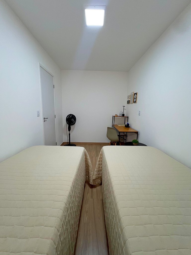 Apê Caju pertinho do aeroporto com ar 2/4