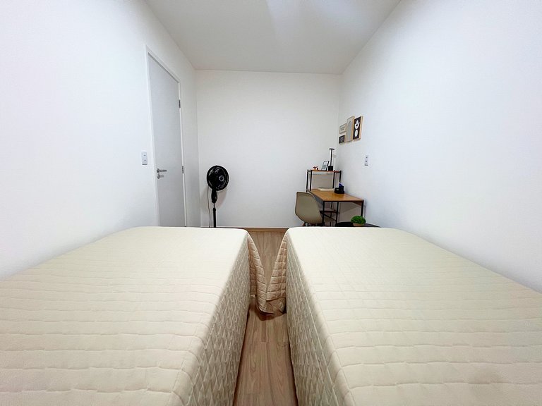 Apê Caju pertinho do aeroporto com ar 2/4