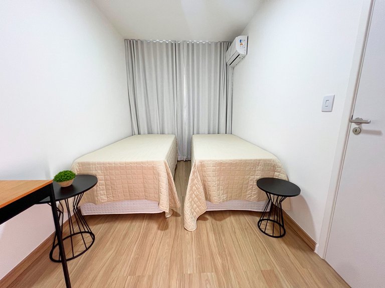 Apê Caju pertinho do aeroporto com ar 2/4