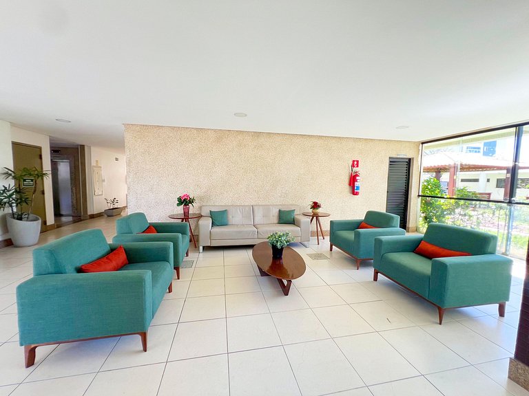 3/4 com ar, 7 min da Praia e c/ Lazer completo