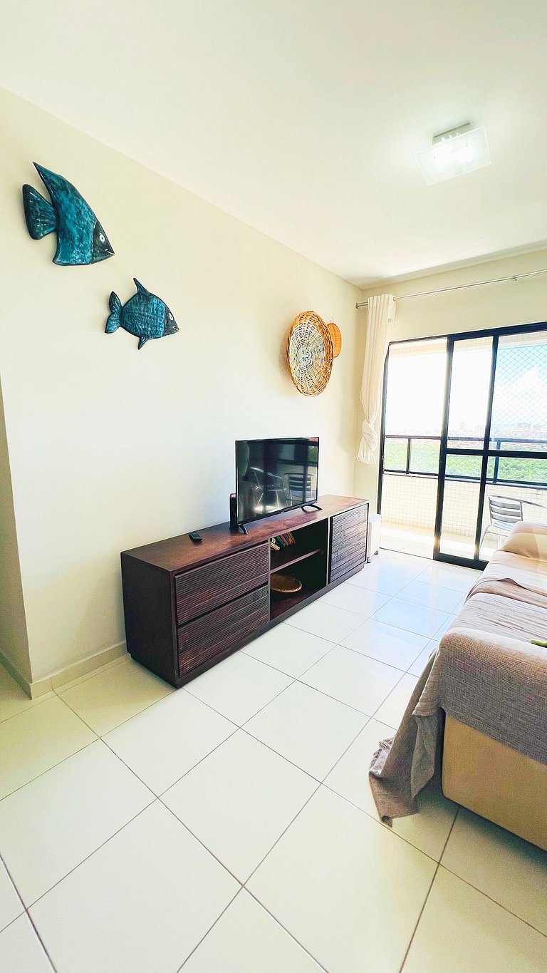 3/4 com ar, 7 min da Praia e c/ Lazer completo