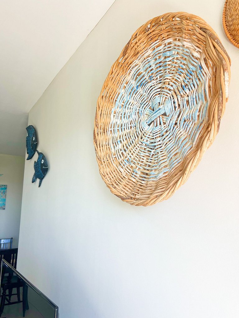 3/4 com ar, 7 min da Praia e c/ Lazer completo