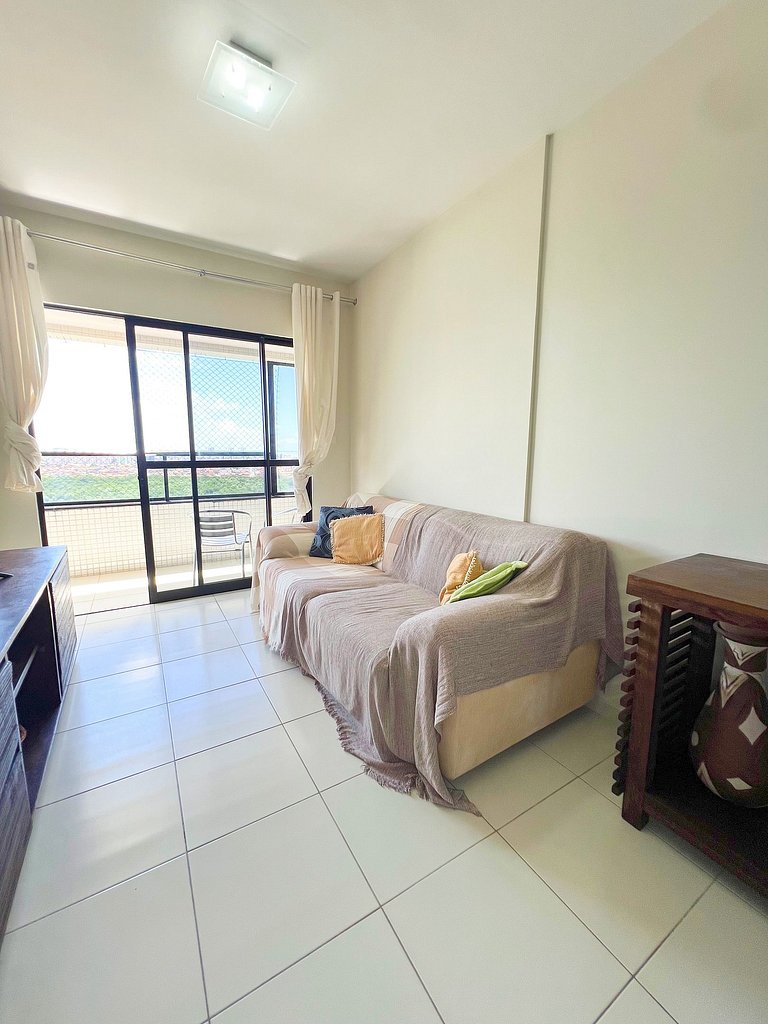 3/4 com ar, 7 min da Praia e c/ Lazer completo