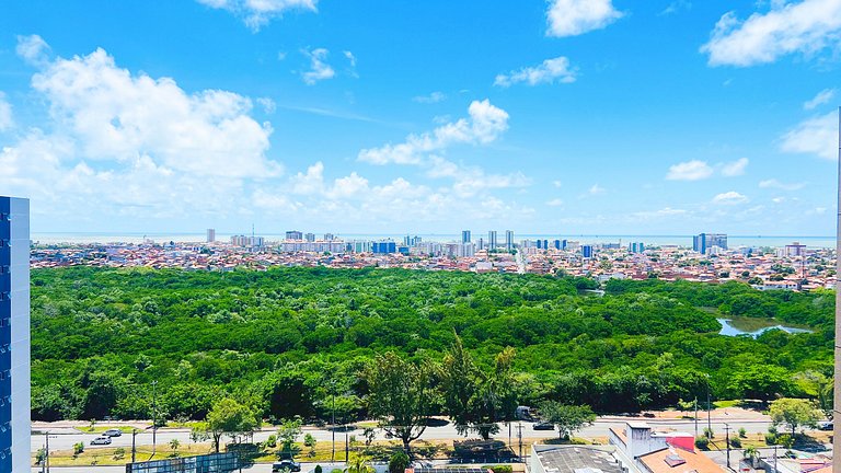 3/4 com ar, 7 min da Praia e c/ Lazer completo