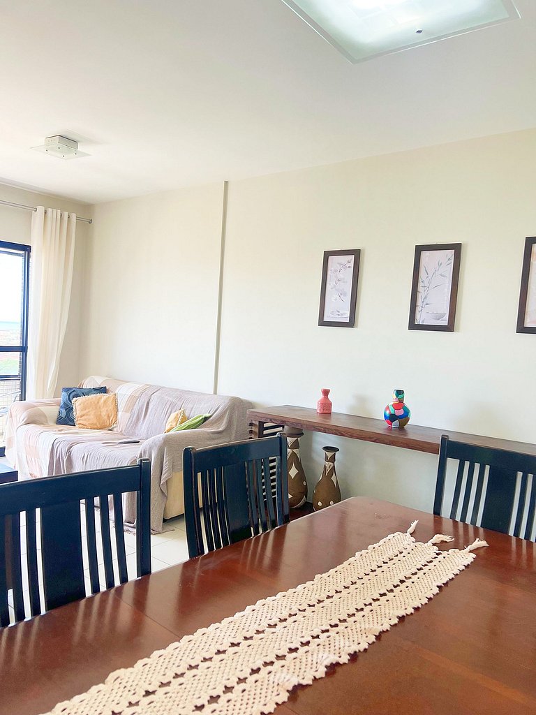 3/4 com ar, 7 min da Praia e c/ Lazer completo