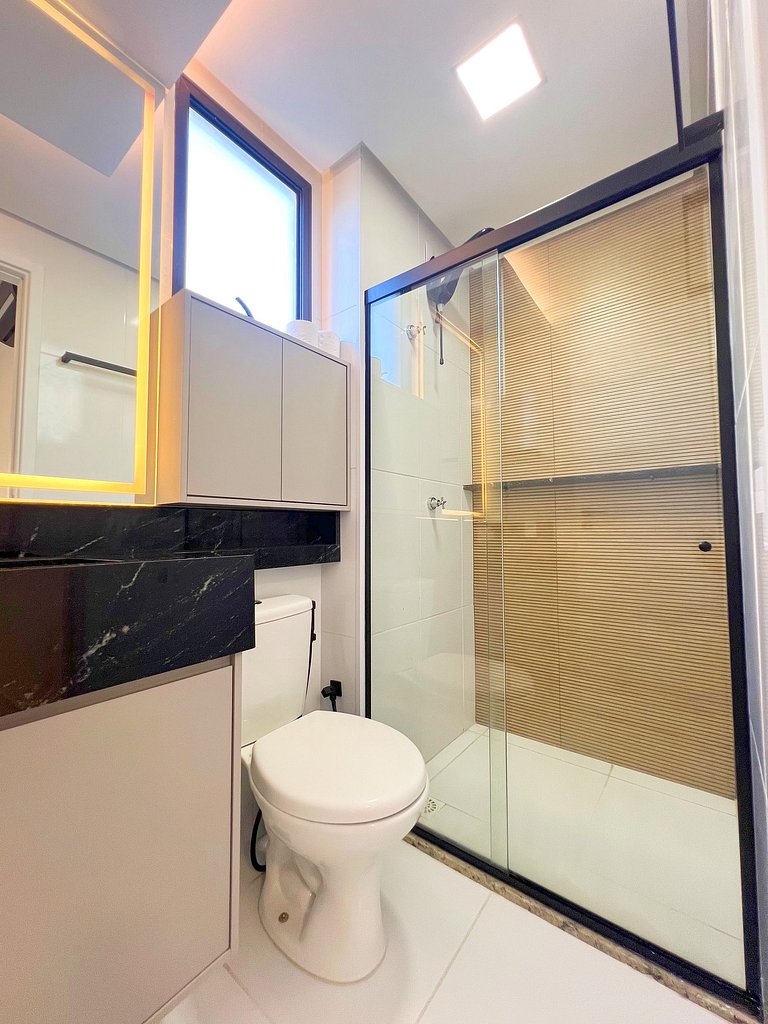 2/4 c/ ar. 250m da Praia de Atalaia by Apê