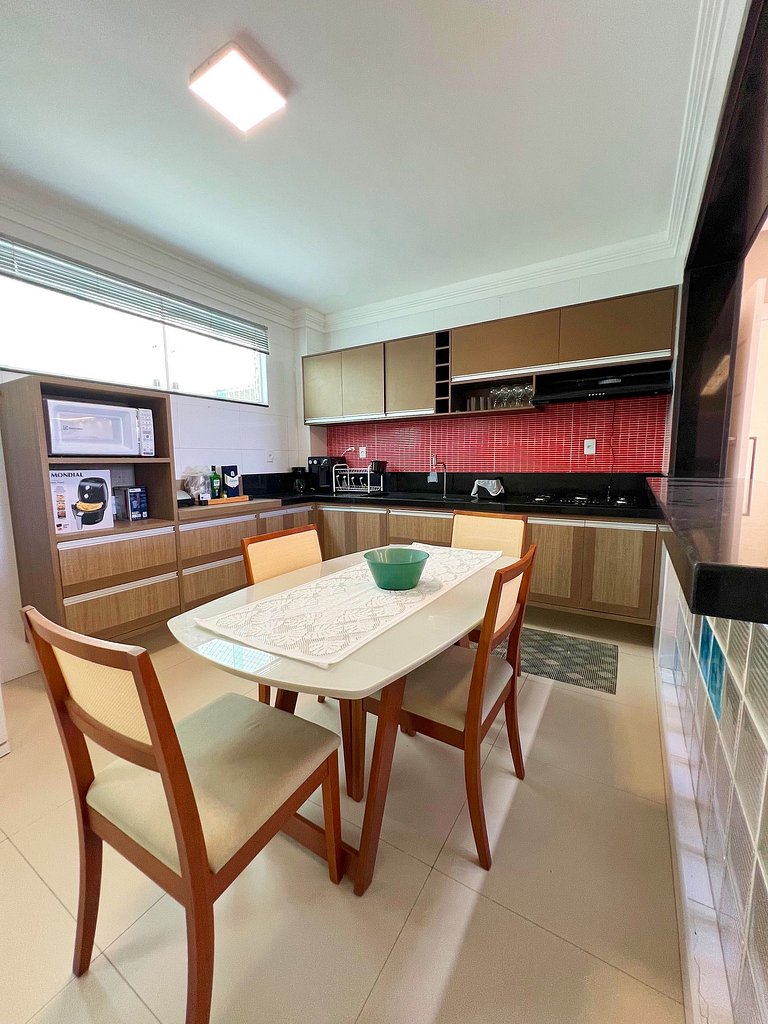 Amplo e Luxuoso 3/4 em bairro nobre by Apê