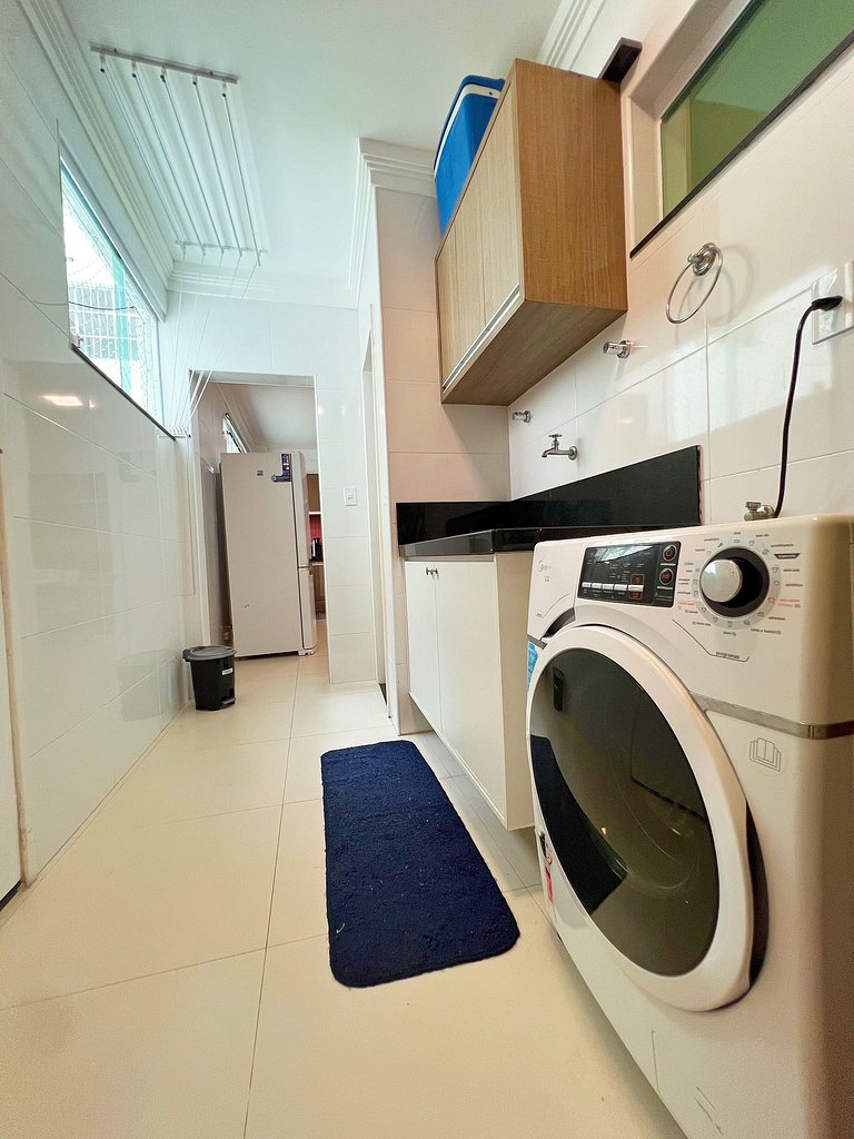 Amplo e Luxuoso 3/4 em bairro nobre by Apê