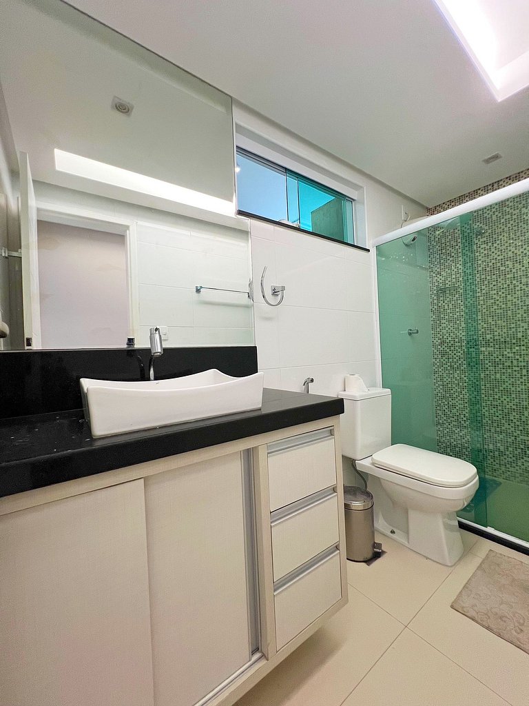 Amplo e Luxuoso 3/4 em bairro nobre by Apê