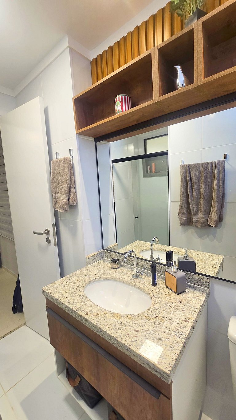 1/4 Design a 250m da Praia de Atalaia by Apê