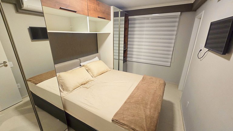 1/4 Design a 250m da Praia de Atalaia by Apê