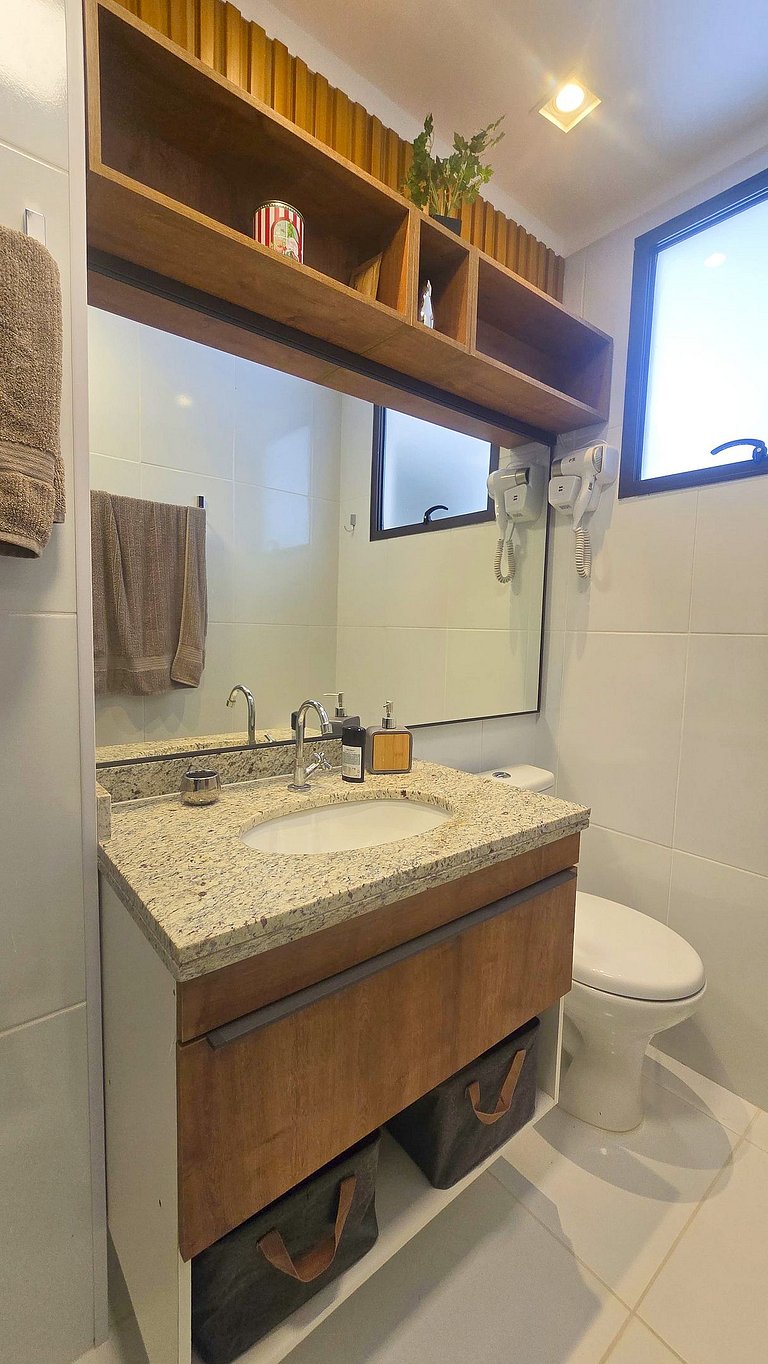 1/4 Design a 250m da Praia de Atalaia by Apê