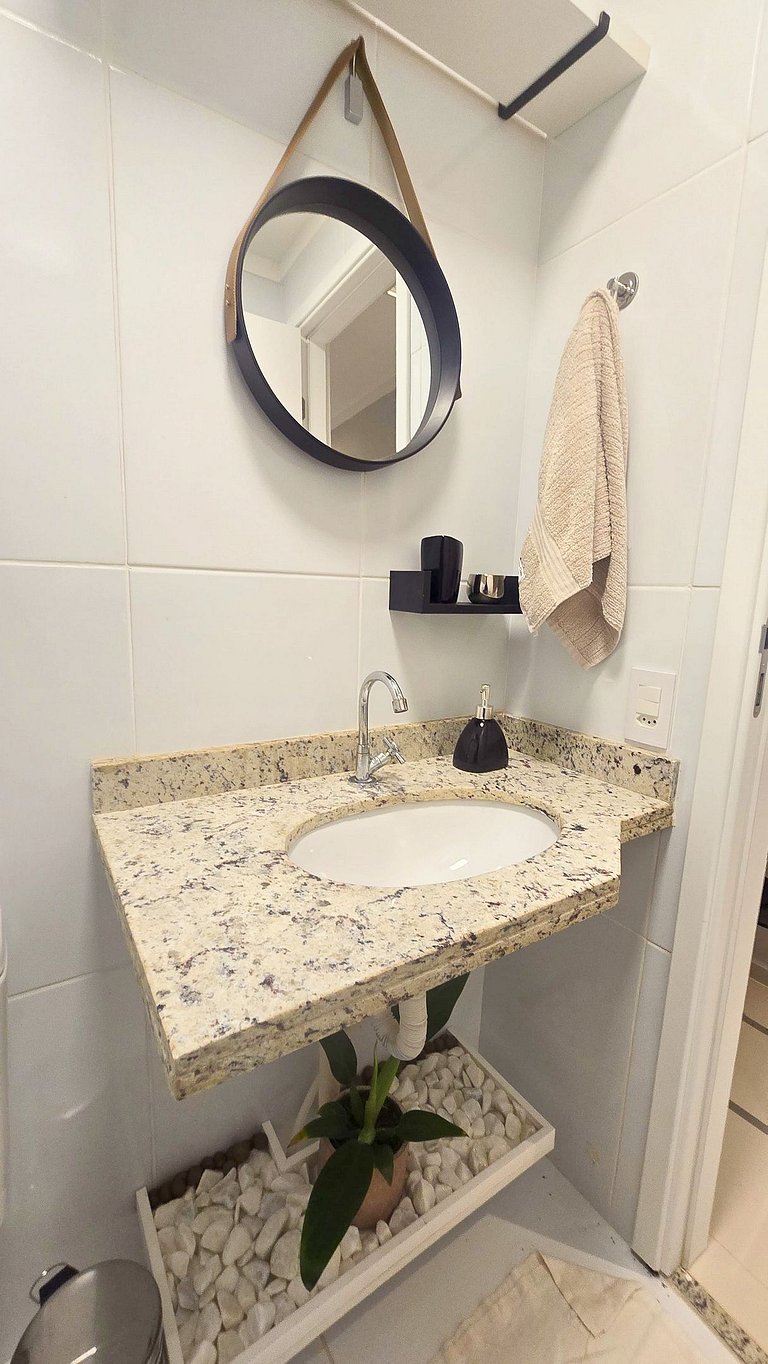 1/4 Design a 250m da Praia de Atalaia by Apê