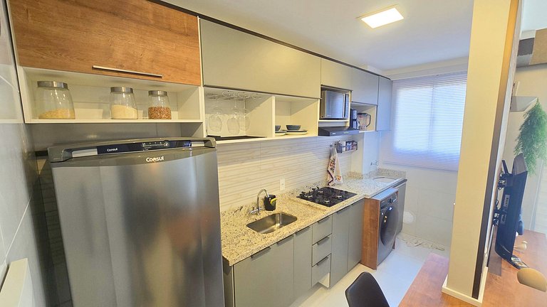 1/4 Design a 250m da Praia de Atalaia by Apê