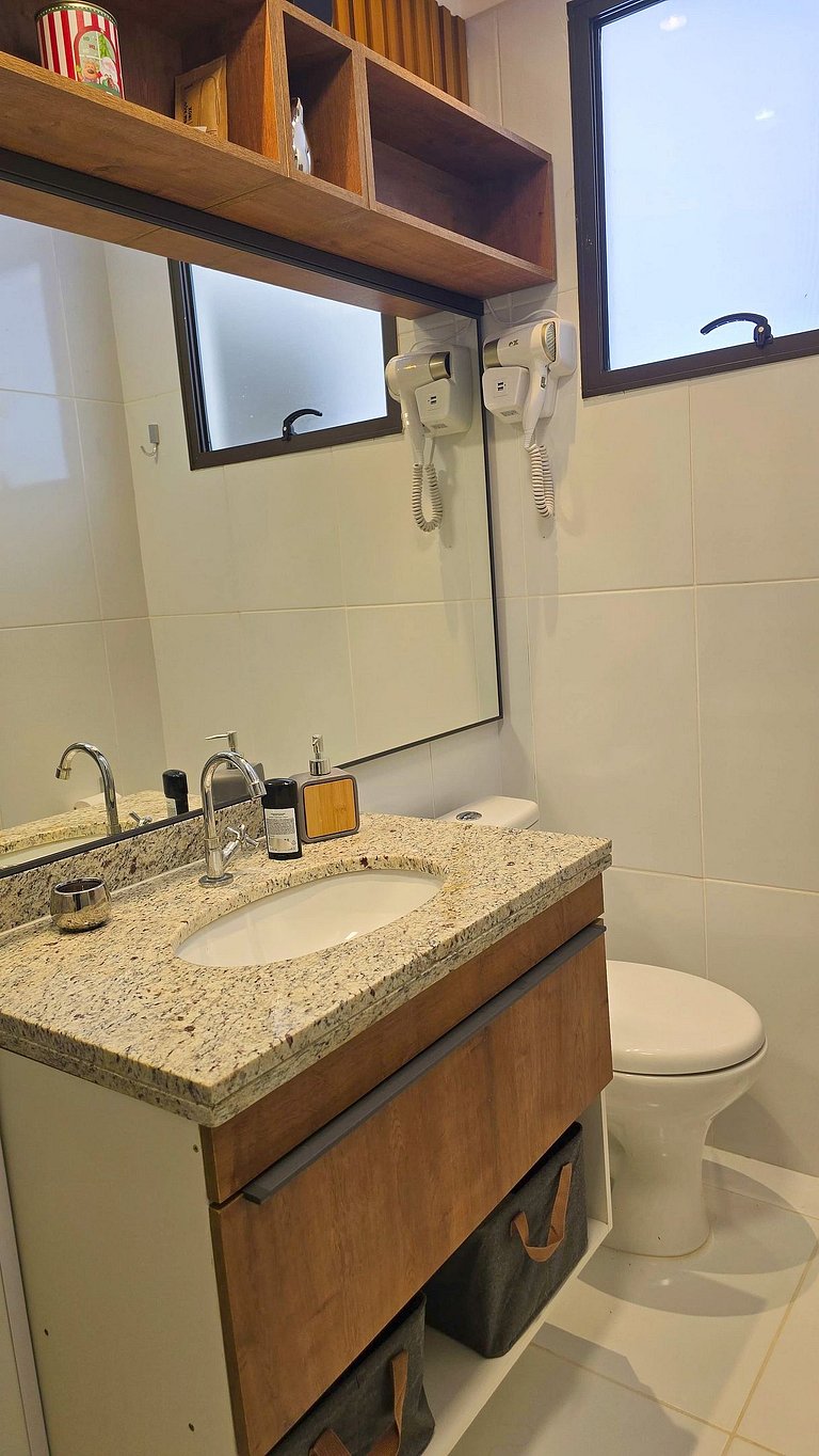 1/4 Design a 250m da Praia de Atalaia by Apê