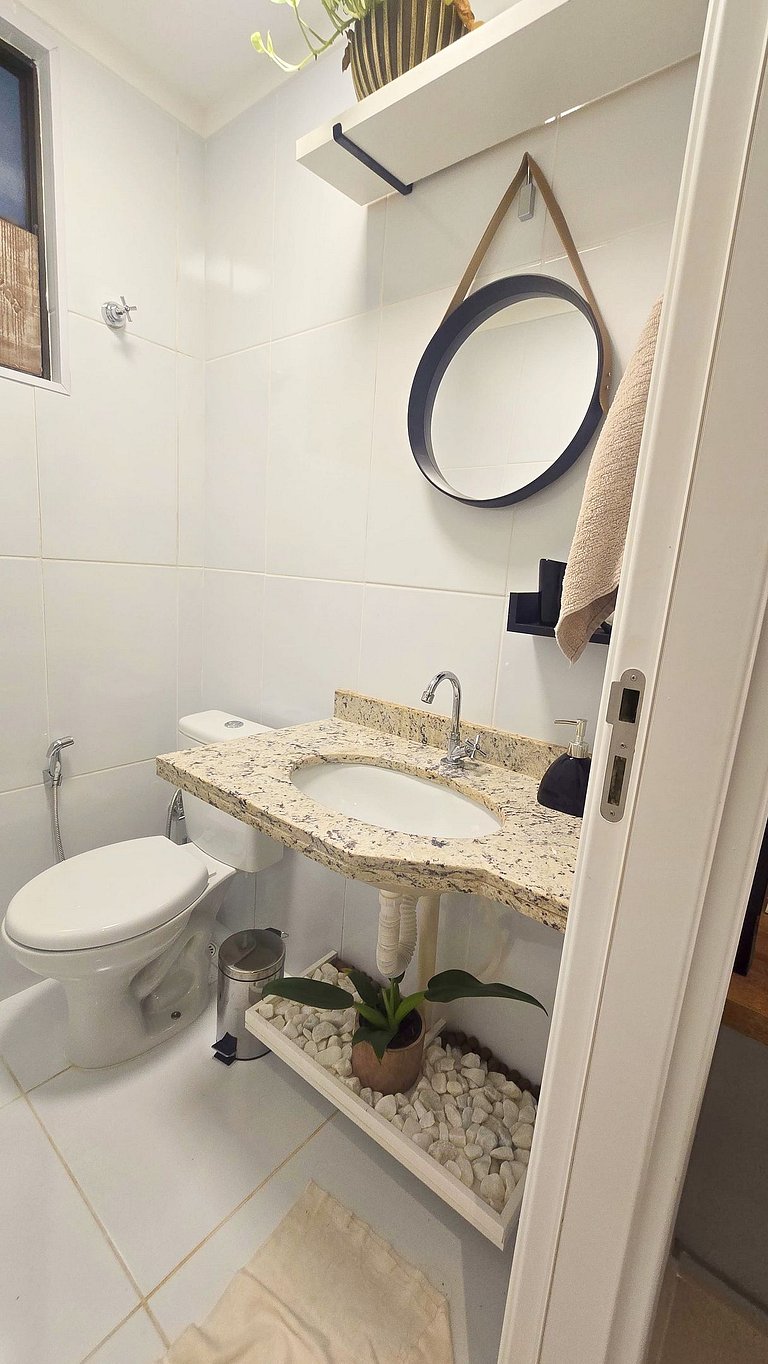 1/4 Design a 250m da Praia de Atalaia by Apê