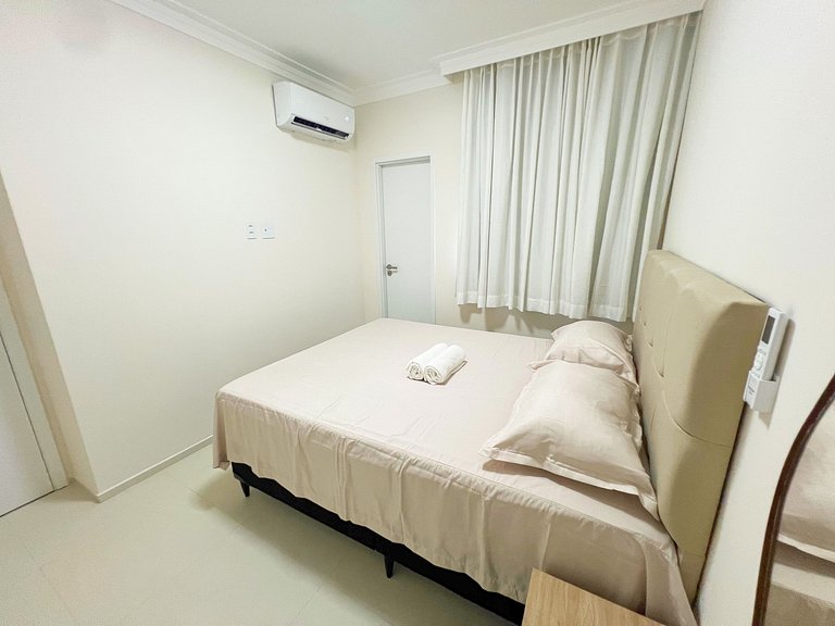 Conforto moderno a 250m da Praia de Atalaia by Apê