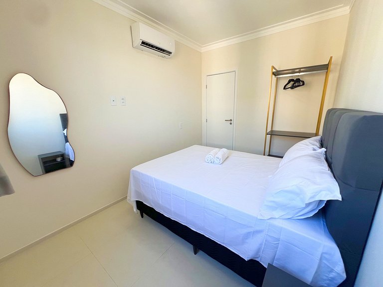 Conforto moderno a 250m da Praia de Atalaia by Apê