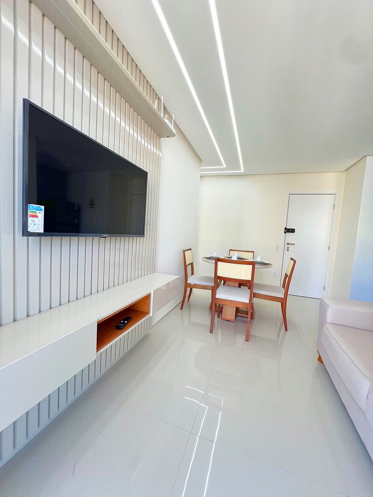 Conforto moderno a 250m da Praia de Atalaia by Apê