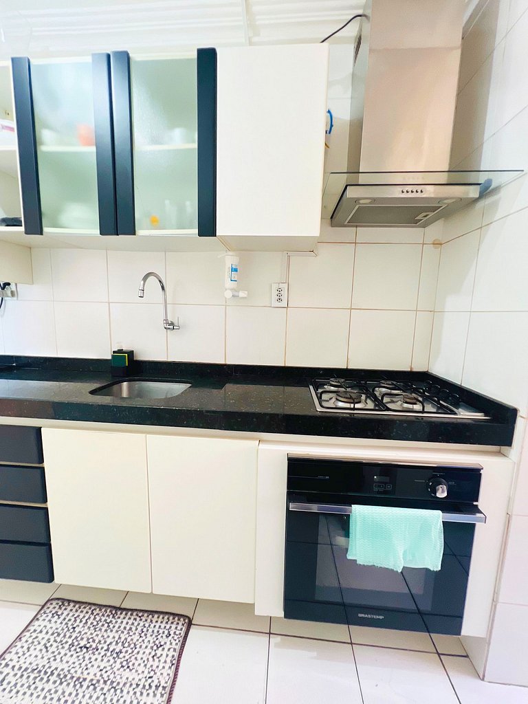 Design Confort: 4qts na C. do Meio/Atalaia by Apê