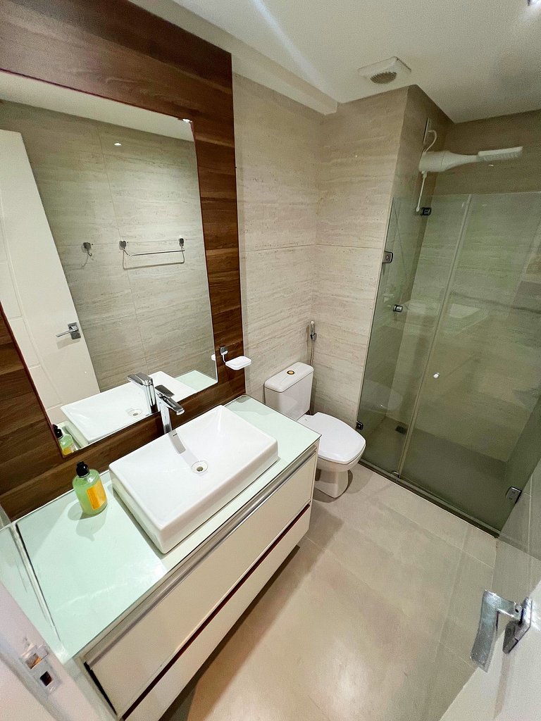 Frente mar a 70m da Praia de Atalaia by Apê