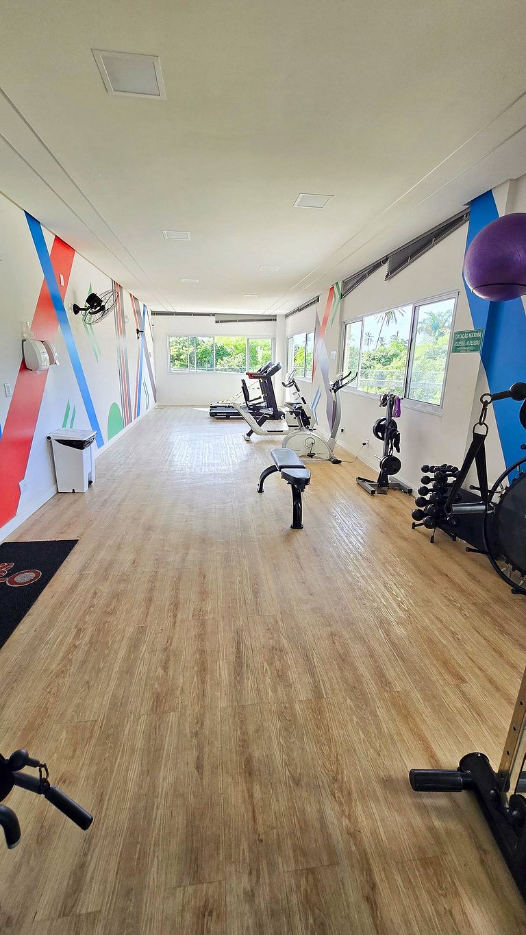 Aconchego proximo Praia e Aeroporto com ar by Apê