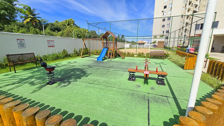 Aconchego proximo Praia e Aeroporto com ar by Apê