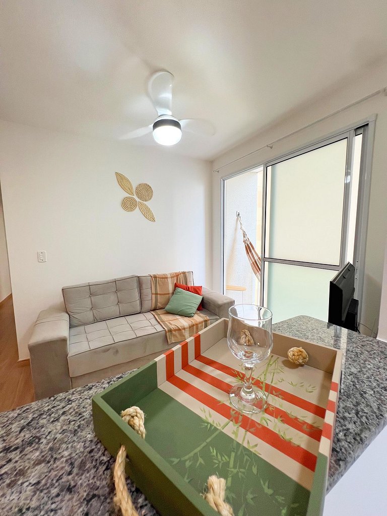 Aconchego proximo Praia e Aeroporto com ar by Apê