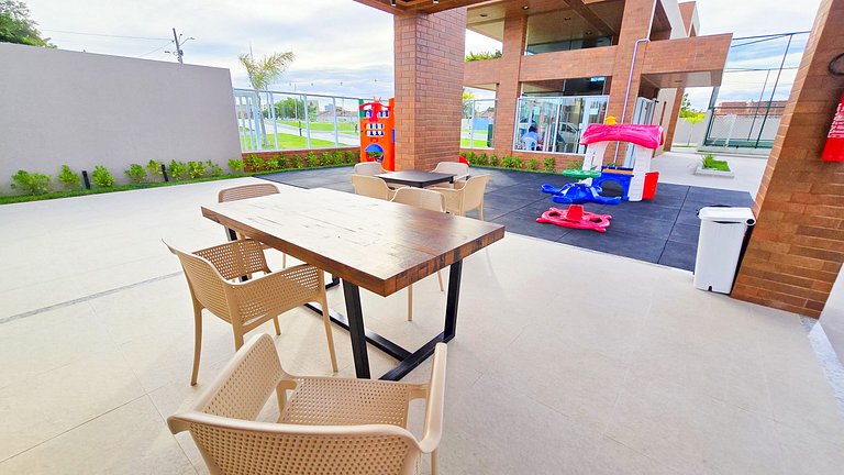 Design e Lazer de Resort perto da praia by Apê