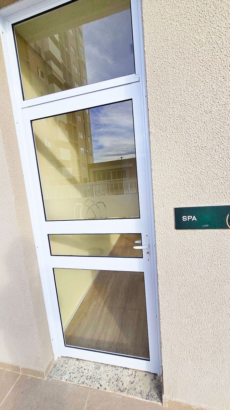 Design e Lazer de Resort perto da praia by Apê