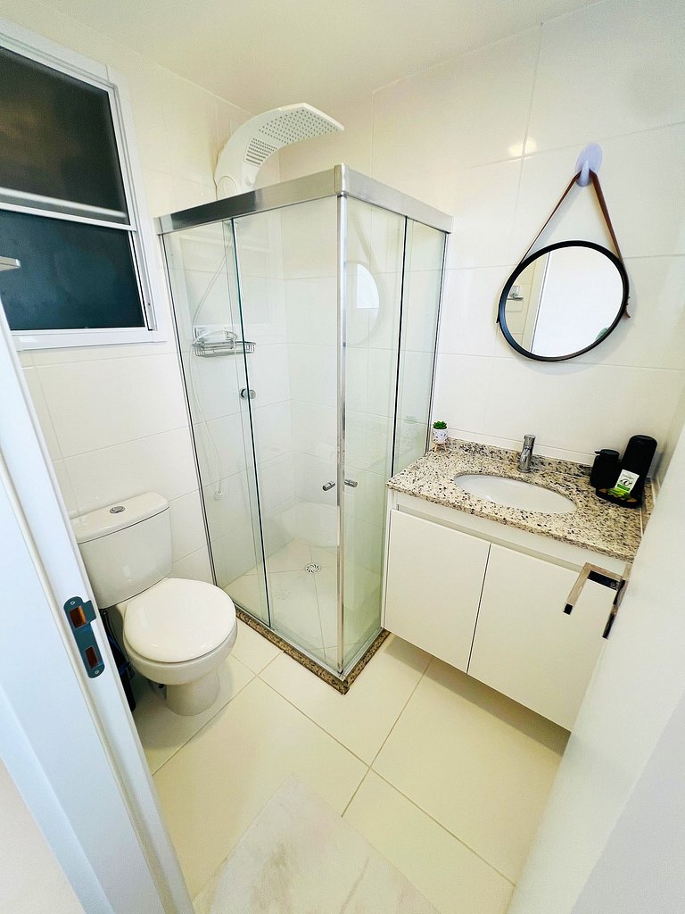 Design e Lazer de Resort perto da praia by Apê