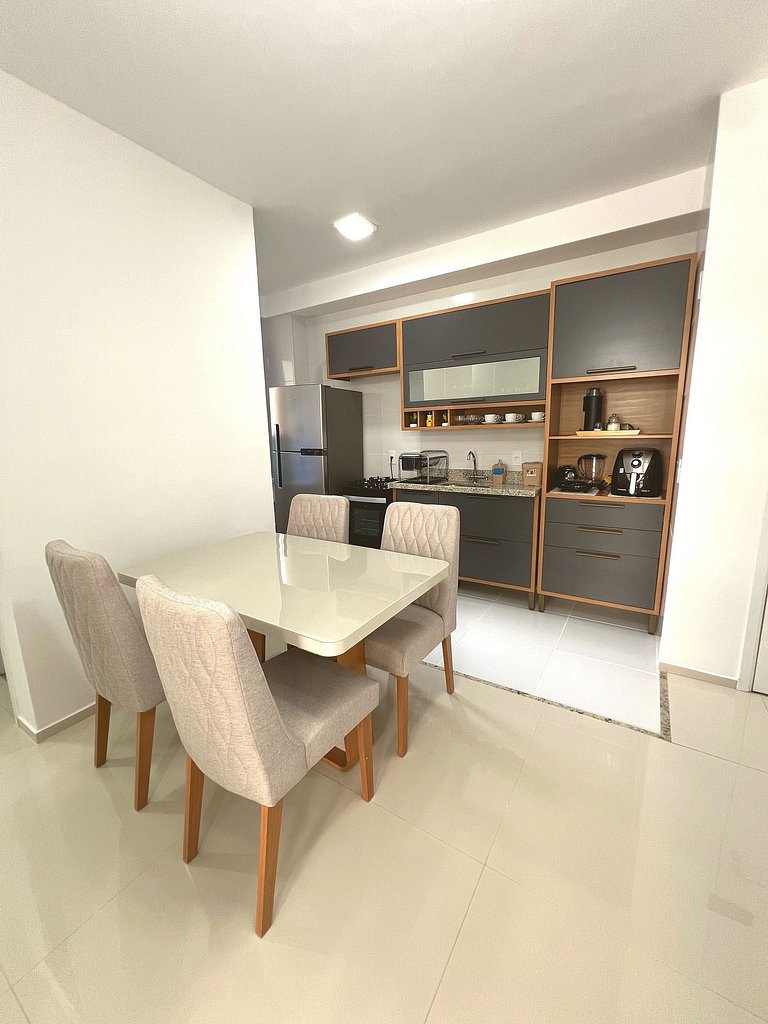 Praia de Atalaia a 250m Reformado e Lazer by Apê