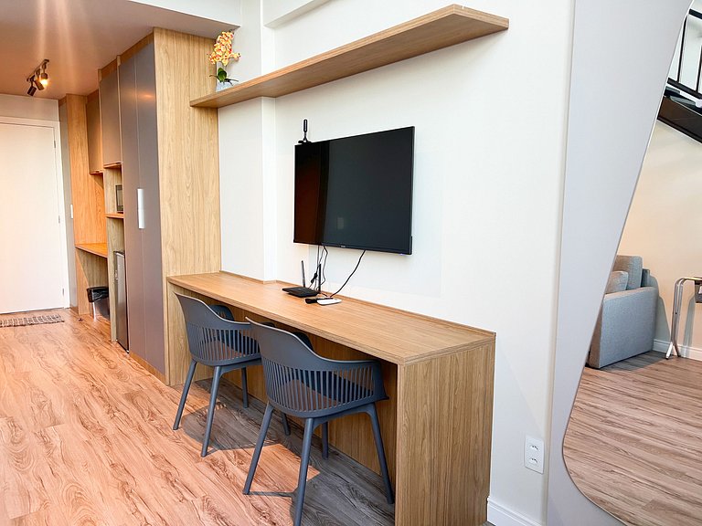 Luxuoso Duplex a 180m do Shopping by Apê