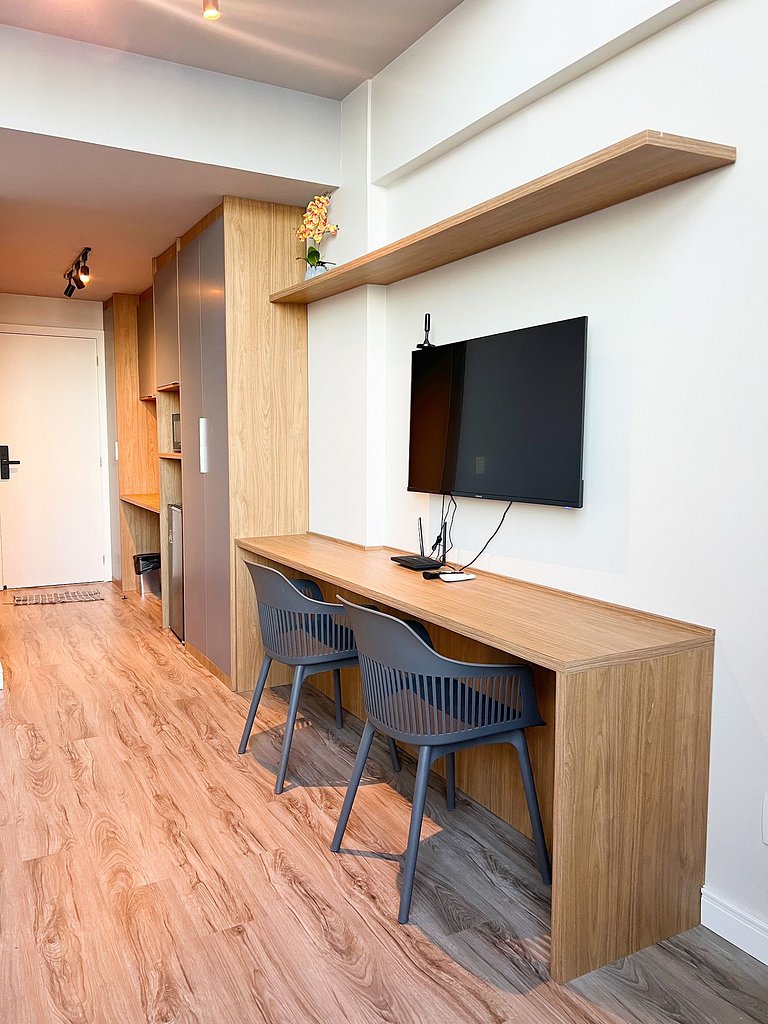 Luxuoso Duplex a 180m do Shopping by Apê