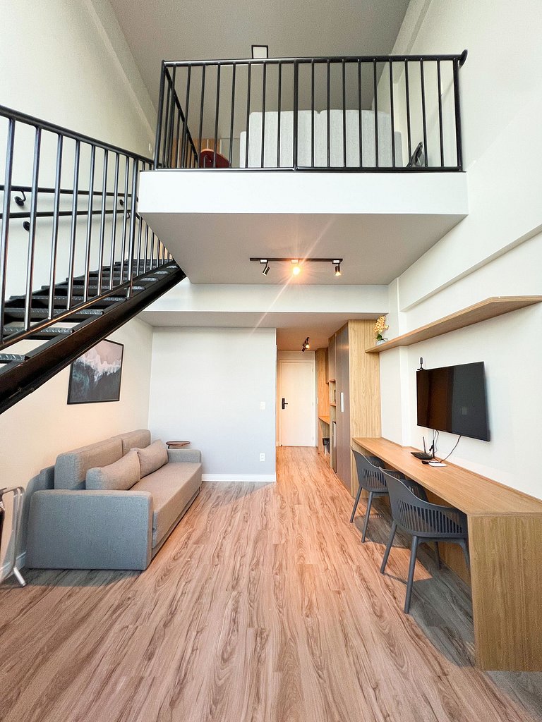Luxuoso Duplex a 180m do Shopping by Apê