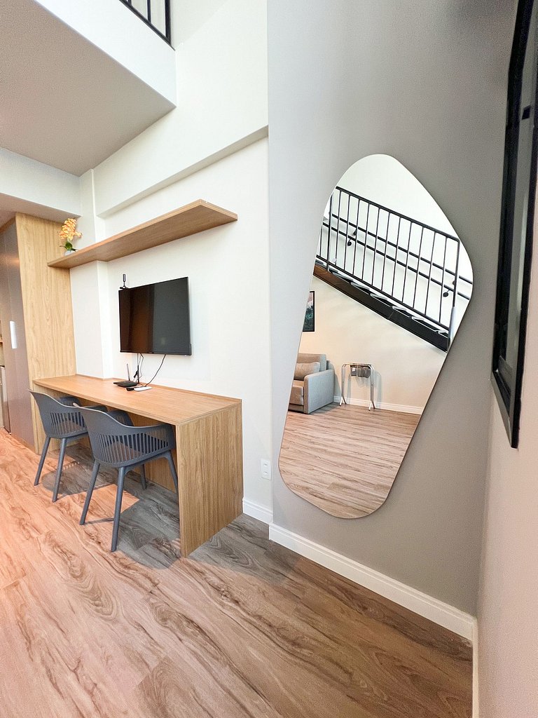 Luxuoso Duplex a 180m do Shopping by Apê