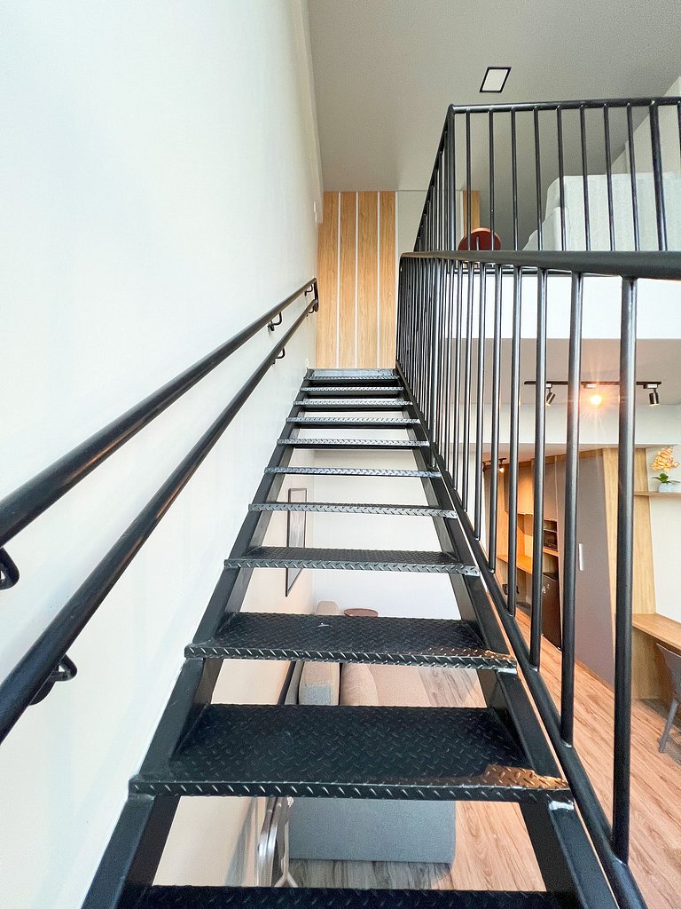 Luxuoso Duplex a 180m do Shopping by Apê