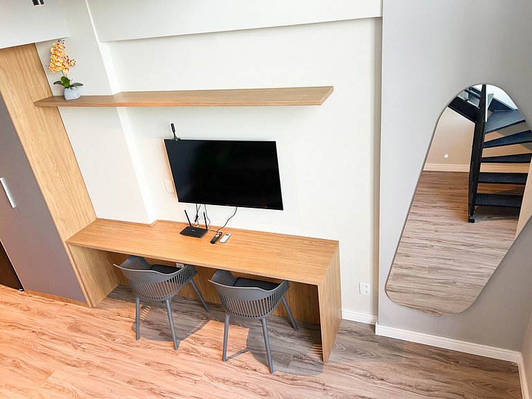 Luxuoso Duplex a 180m do Shopping by Apê
